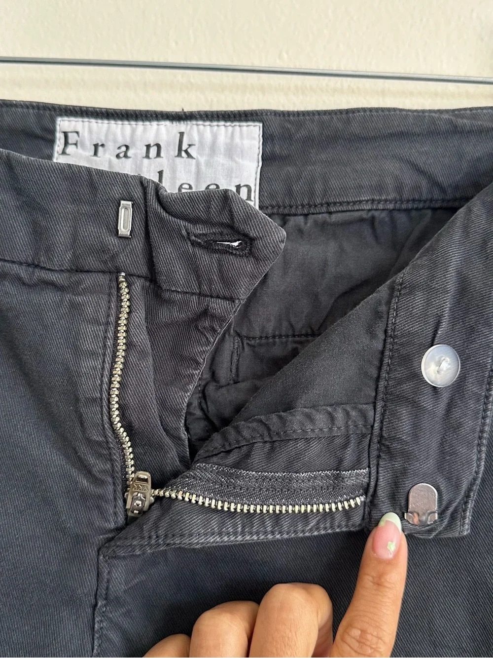 Frank & Eileen Women Wicklow Italian chino Trouser Raw Hem Washed Black - Picture 4 of 9